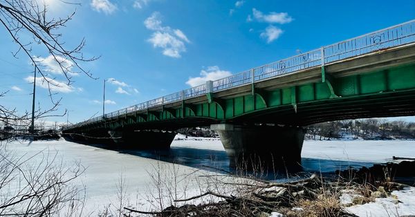 Labor shortage complicates Iowa's bridge recovery