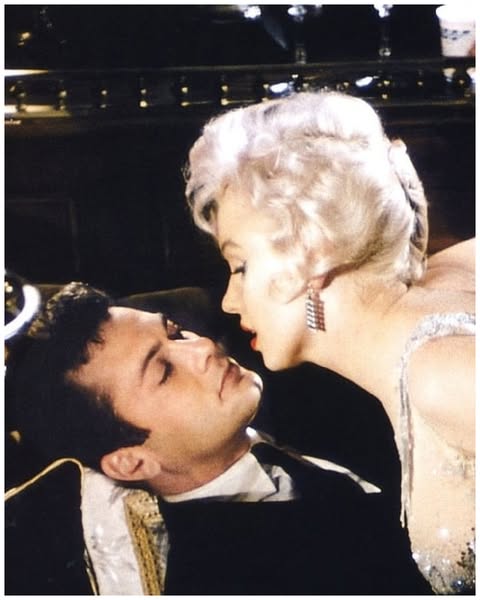 Tony Curtis Said That Kissing Marilyn Monroe Was Like Kissing A Notorious Dictator